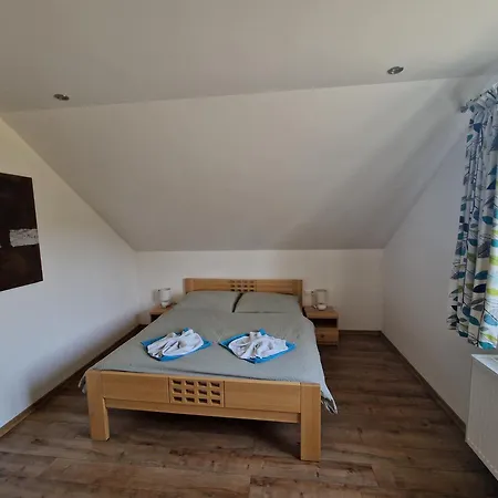 Art Apartment *